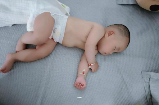 菏泽怀孕多久会显肚子